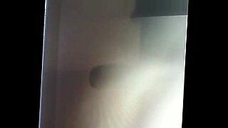 Συναρπαστικό πορνό βίντεο του Τιμόρ με έντονη δράση.