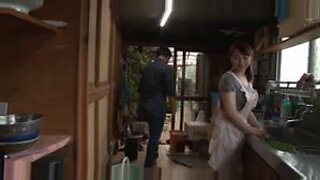 日本人の妻が夫と父親に犯される。