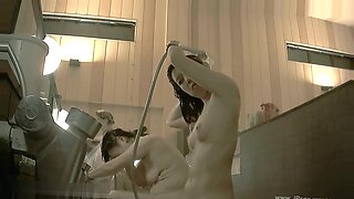 Gorący pokaz prysznicowy japońskiej amatorki