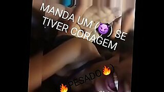 Putas assumem o controle em um encontro quente