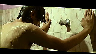アルバート・マルティネスが出演するタガログ語のフルムービーで、ホットなセックスシーンを演じる。
