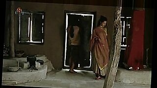 Eskapada cioci Tamilskiej na zewnątrz uchwycona na kamerze.